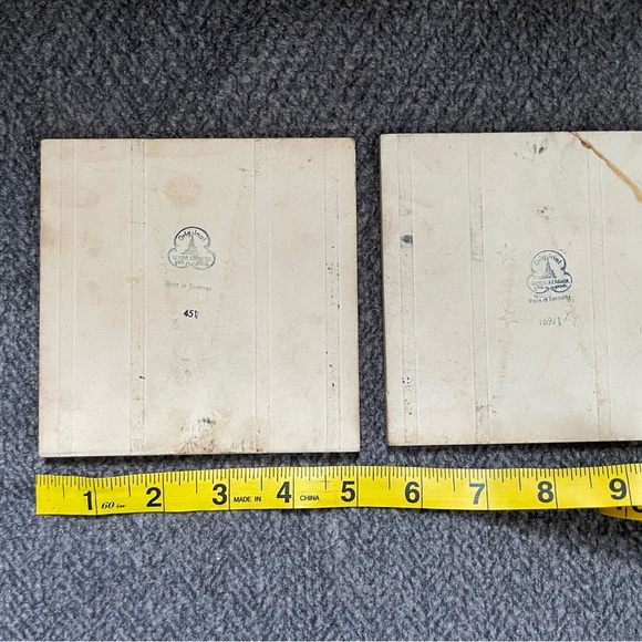 Hand painted vintage tile - Picture 2 of 3